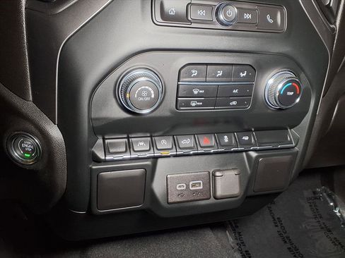 Used 2024 GMC Sierra 1500 Pro w/ Graphite Edition image 8