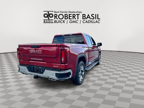 Used 2023 GMC Sierra 1500 SLT w/ SLT Premium Plus Package AWD/4WD image 8