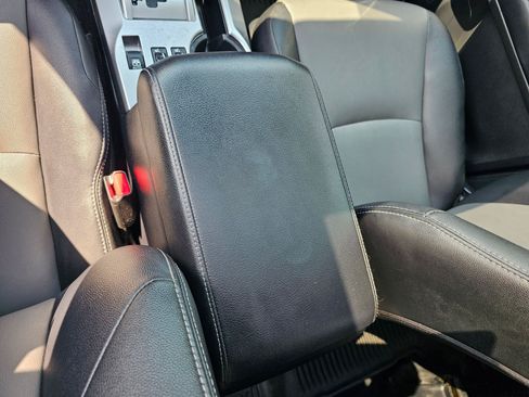 Used 2022 Toyota 4Runner SR5 Premium w/ Moonroof Package AWD/4WD image 29