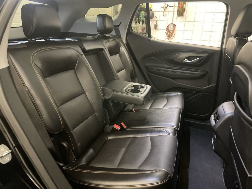Used 2019 GMC Terrain SLT w/ Preferred Package FWD image 21