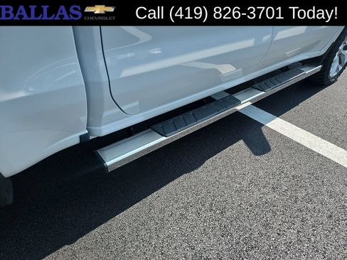 Certified 2022 Chevrolet Silverado 1500 RST w/ Redline Edition AWD/4WD image 30