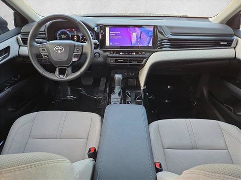 Used 2026 Toyota Camry XLE FWD image 18