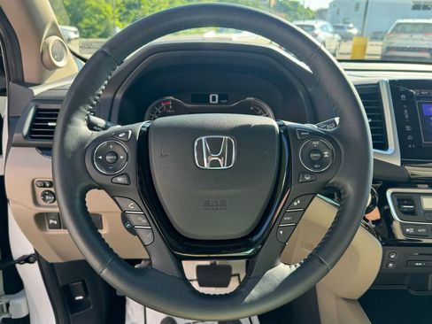 Used 2017 Honda Pilot Elite image 25