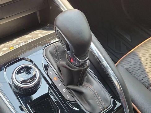 Used 2024 GMC Canyon AT4 w/ AT4 Premium Package AWD/4WD image 33