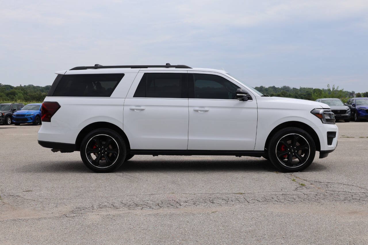 Used 2022 Ford Expedition Max Limited AWD/4WD image 7