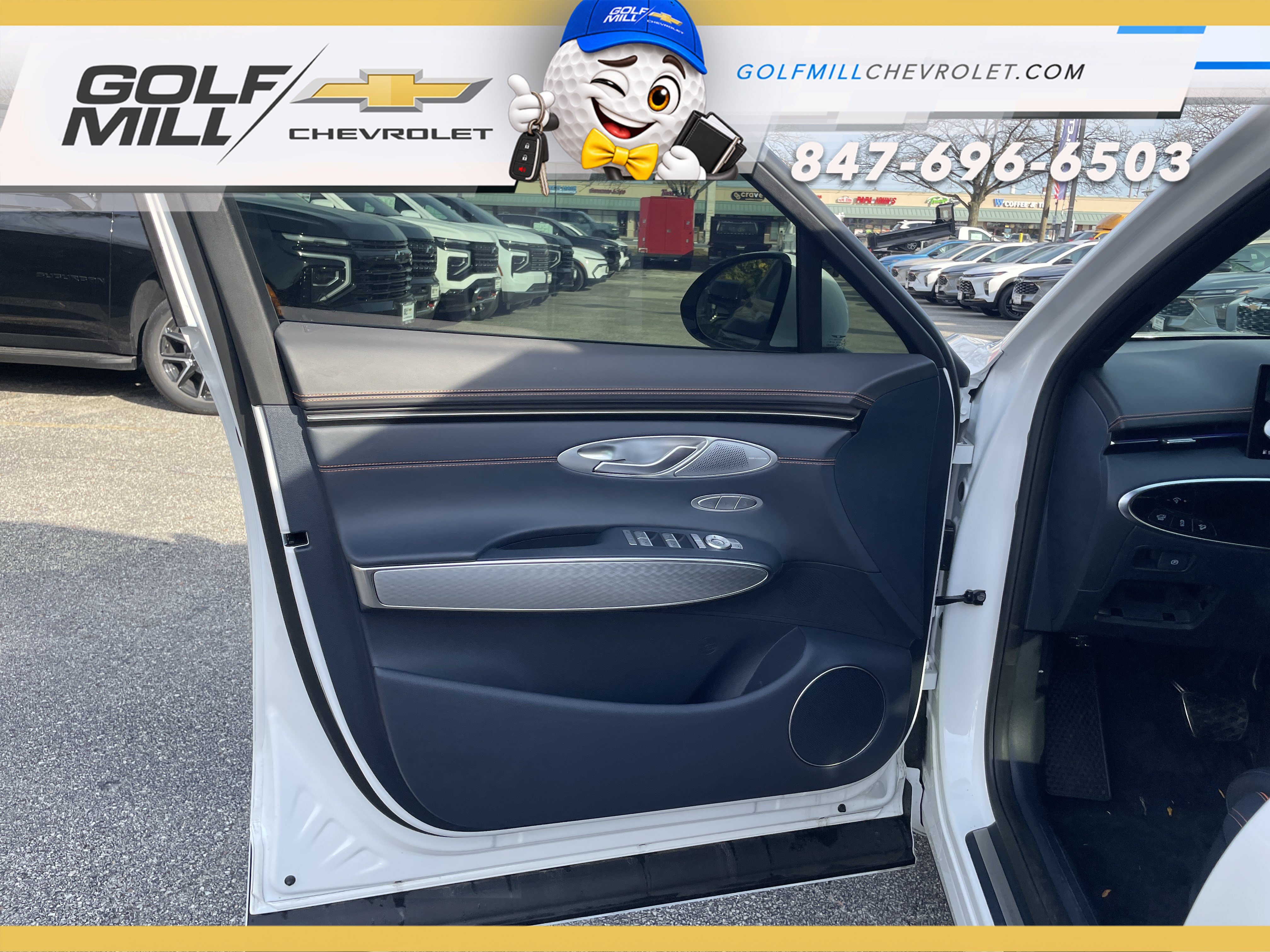 Used 2026 Genesis GV70 2.5T Sport Prestige AWD/4WD image 3