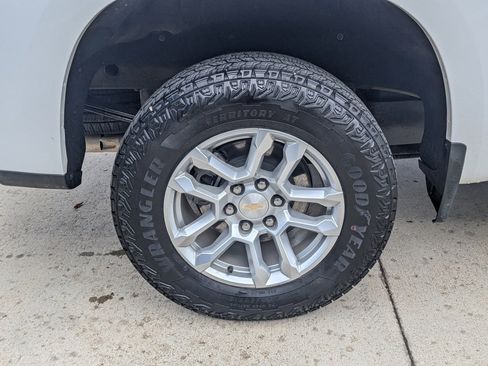 Used 2025 Chevrolet Silverado 1500 LT w/ Z71 Off-Road Package image 21