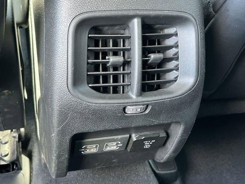 Used 2023 Jeep Cherokee Altitude Lux image 21