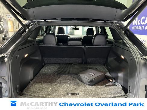 Used 2022 Volkswagen Atlas Cross Sport SE AWD/4WD image 22