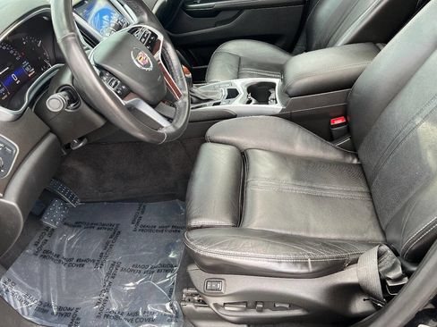 Used 2014 Cadillac SRX Luxury w/ Driver Awareness Package image 20