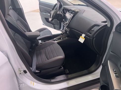 New 2025 Mitsubishi Outlander Sport SE image 15