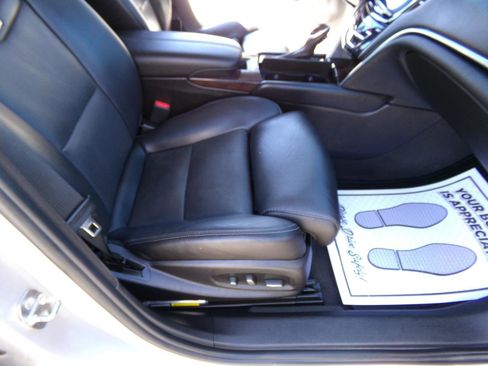 Used 2014 Cadillac XTS Luxury AWD/4WD image 20