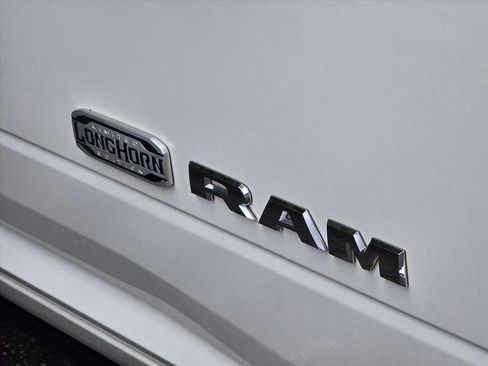 Used 2022 RAM 3500 Limited AWD/4WD image 19