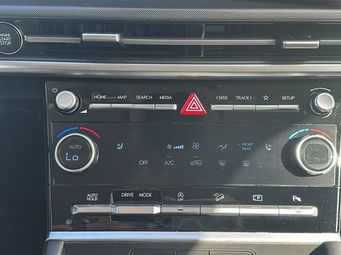Used 2026 Hyundai Santa Fe SEL FWD image 26