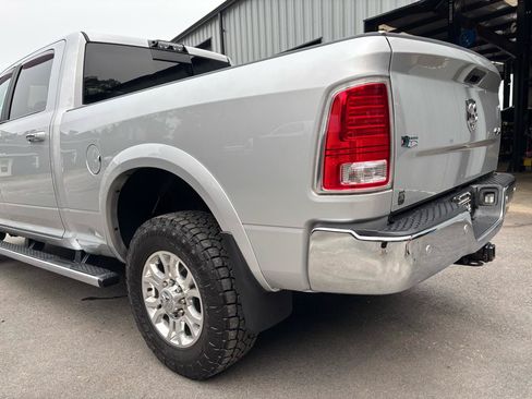 Used 2018 RAM 3500 Laramie w/ Snow Chief Group AWD/4WD image 8