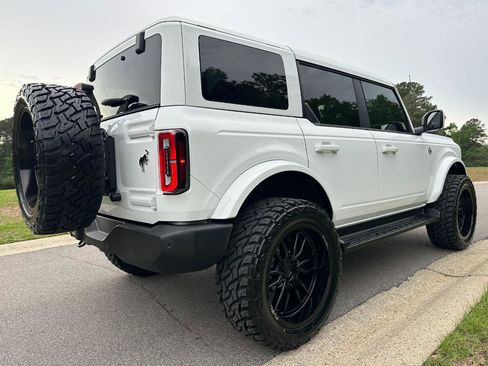 Used 2025 Ford Bronco Outer Banks AWD/4WD image 5
