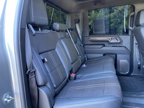 Used 2024 Chevrolet Silverado 2500 High Country w/ High Country Premium Package image 40