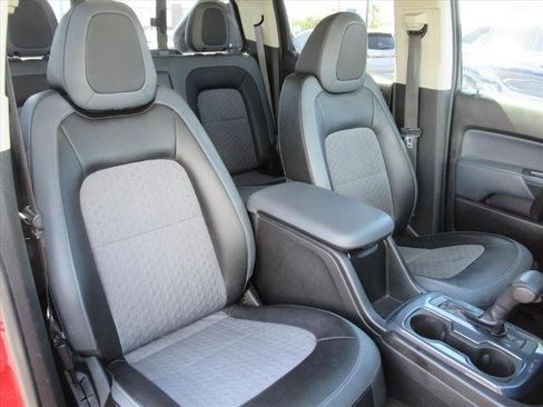 Used 2016 Chevrolet Colorado Z71 image 10