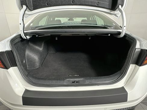 Used 2024 Nissan Altima 2.5 SR FWD image 27