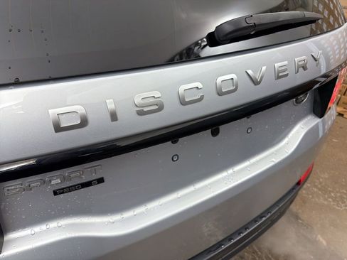 Used 2020 Land Rover Discovery Sport S image 21