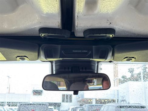 Used 2024 Jeep Wrangler Unlimited image 25