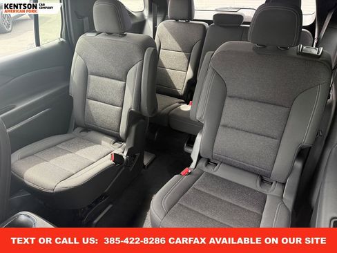 Used 2024 Chevrolet Traverse LT image 34