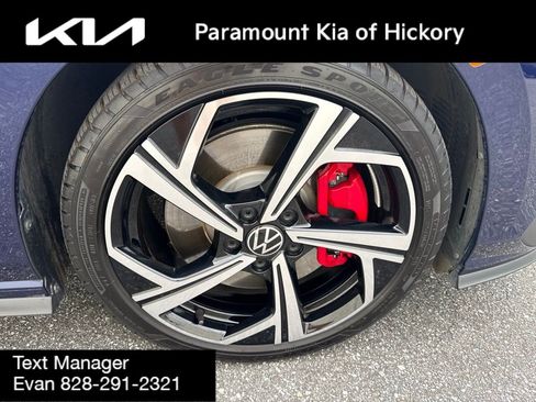 Used 2024 Volkswagen GTI SE FWD image 9