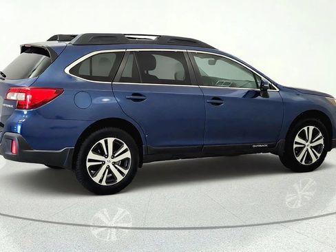 Used 2019 Subaru Outback 2.5i Limited w/ Popular Package #2 AWD/4WD image 9