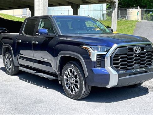 Used 2022 Toyota Tundra Limited AWD/4WD image 19
