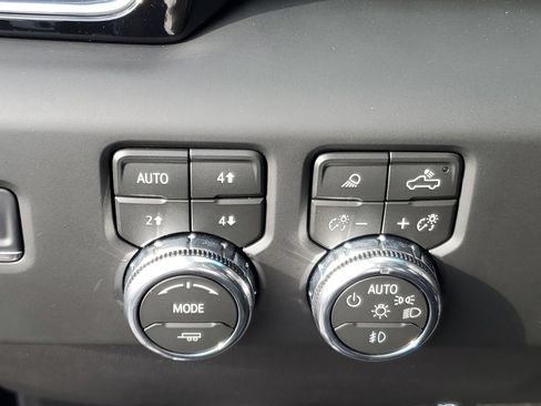 Used 2026 GMC Sierra 1500 Denali AWD/4WD image 22