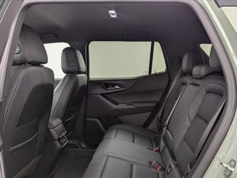 Used 2025 Chevrolet Equinox LT w/ Convenience Package II image 16