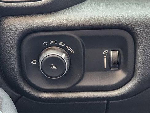 New 2024 RAM 2500 Tradesman w/ Convenience Group image 19