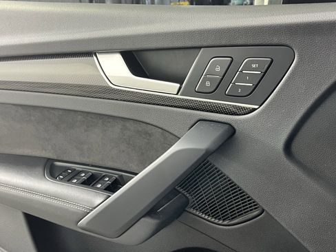 Used 2019 Audi SQ5 Premium Plus w/ Premium Plus Package image 20