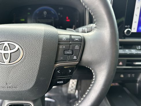 Certified 2025 Toyota Camry SE FWD image 20