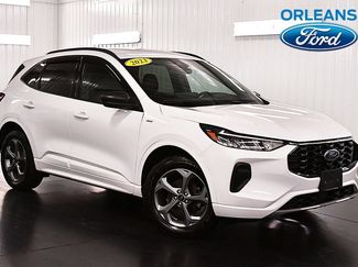 Used 2023 Ford Escape ST-Line AWD/4WD video 1