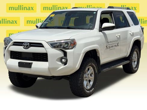 Used 2021 Toyota 4Runner SR5 AWD/4WD image 13