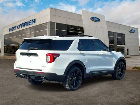 Certified 2024 Ford Explorer ST-Line w/ Class IV Trailer Tow Package AWD/4WD image 4