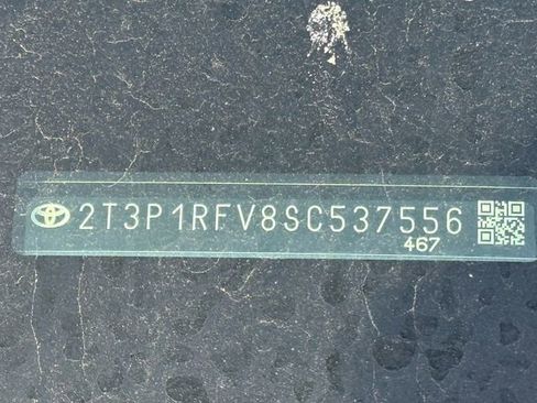 Certified 2025 Toyota RAV4 XLE image 17