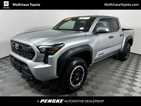 Certified 2025 Toyota Tacoma TRD Off-Road image 1