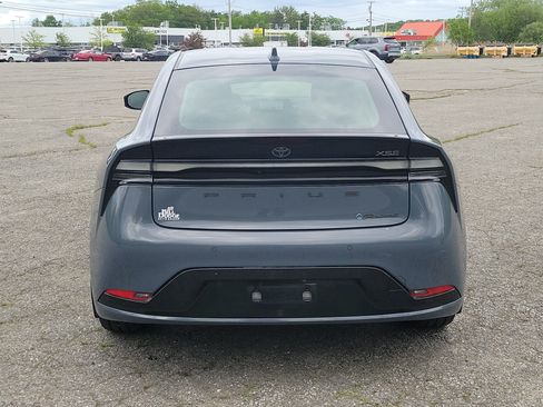 Used 2024 Toyota Prius Prime FWD image 6