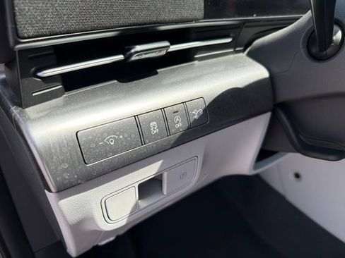 Used 2026 Hyundai Kona SE FWD image 38
