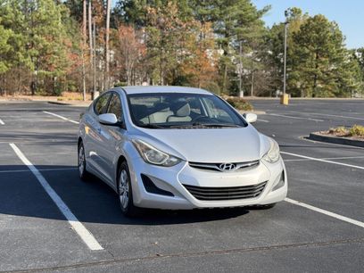 Used 2016 Hyundai Elantra SE