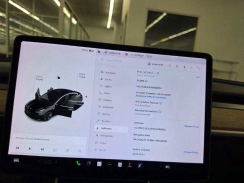 Used 2019 Tesla Model 3 Mid Range RWD image 14