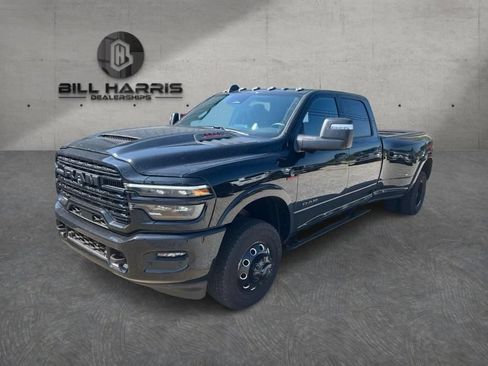 Used 2025 RAM 3500 Limited AWD/4WD image 1