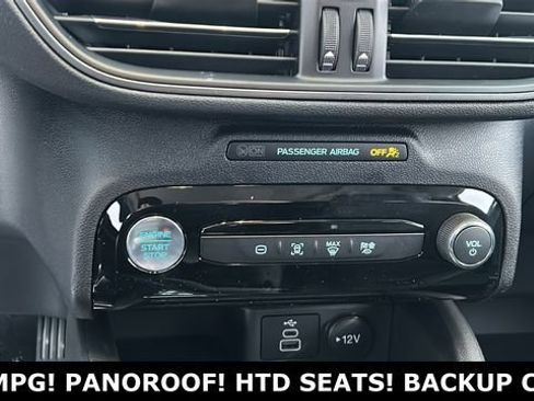 New 2026 Ford Escape SE FWD image 17