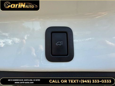 Used 2017 Toyota Highlander Limited Platinum FWD image 31