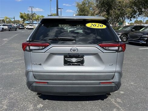 Used 2020 Toyota RAV4 LE image 7