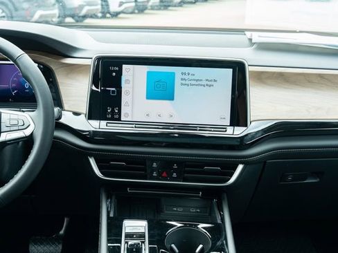 New 2026 Volkswagen Atlas SE FWD image 33