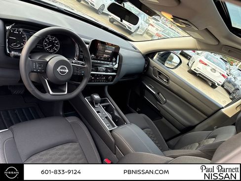 New 2025 Nissan Pathfinder SV w/ SV Premium Package image 21