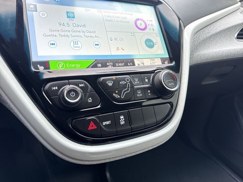 Used 2019 Chevrolet Bolt LT image 28